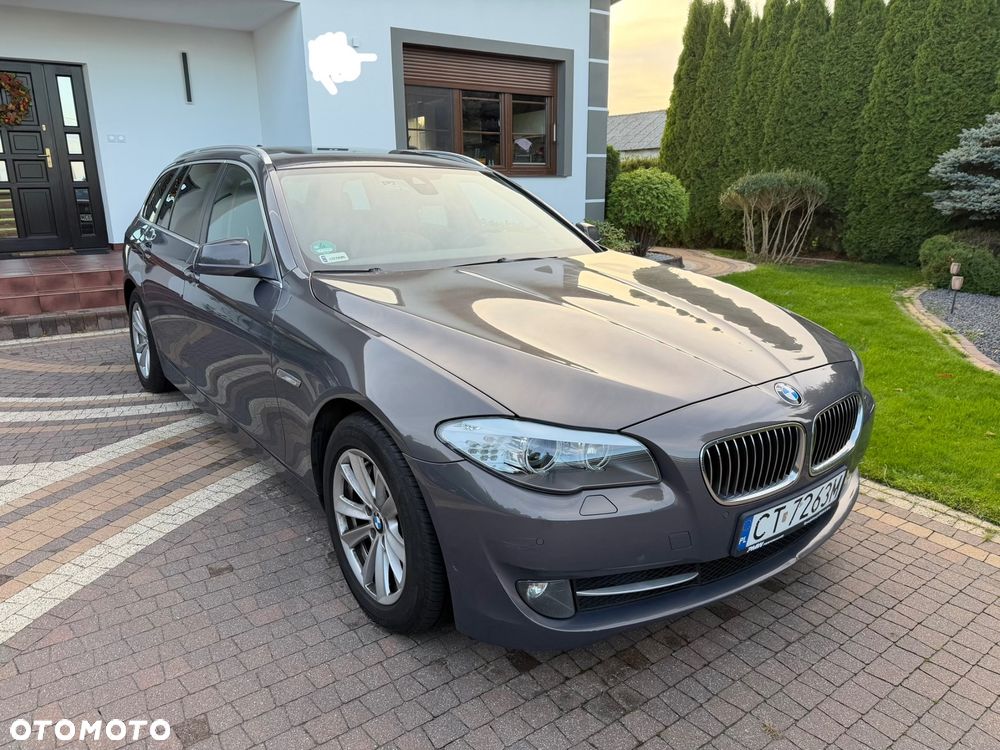 BMW 5 Series 2012 photo 3