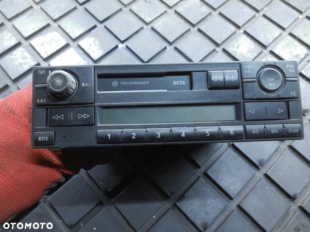 Radio Volkswagen BETA 5 V +kod Passat b5 Golf 4 T5 - 1