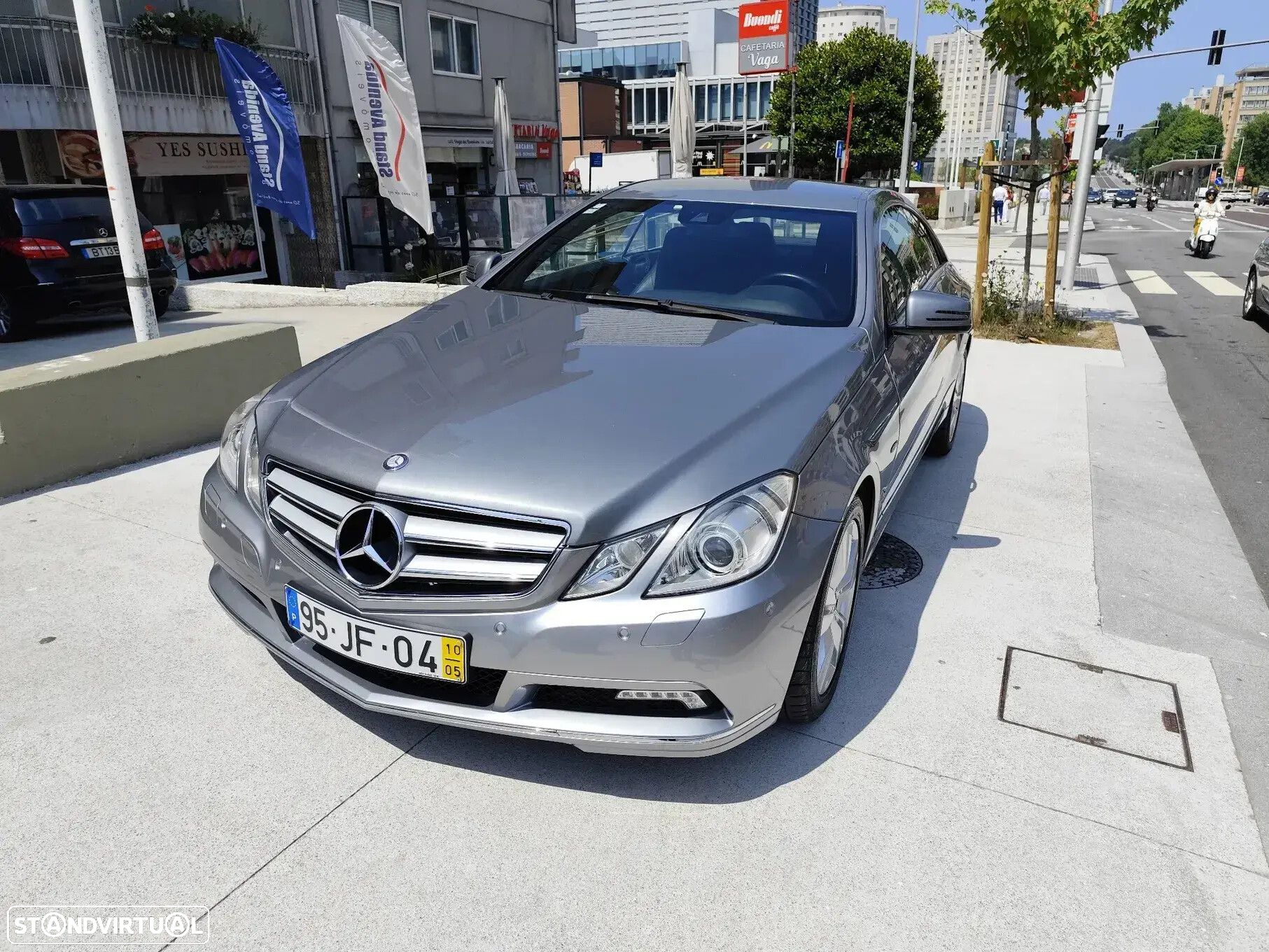Mercedes-Benz E 350 CDi Avantgarde BlueEfficiency Auto - 2