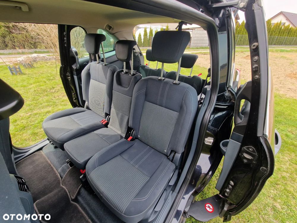 Ford Grand C-MAX 1.6 TDCi Titanium - 23