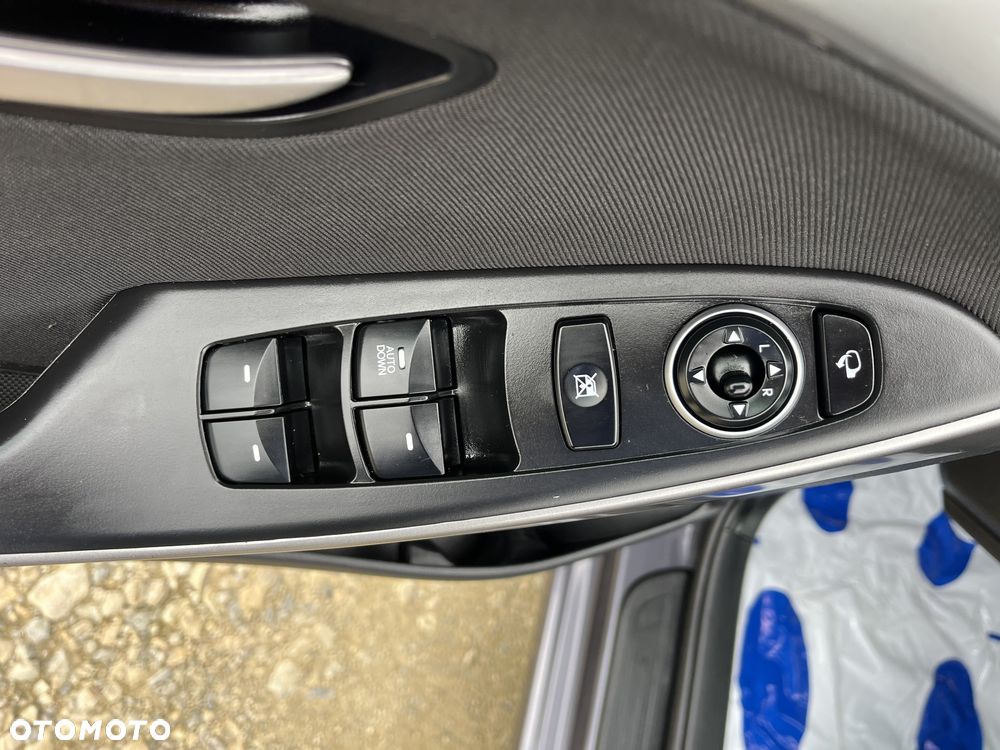 Hyundai i30 blue 1.4 Classic Navigation - 19