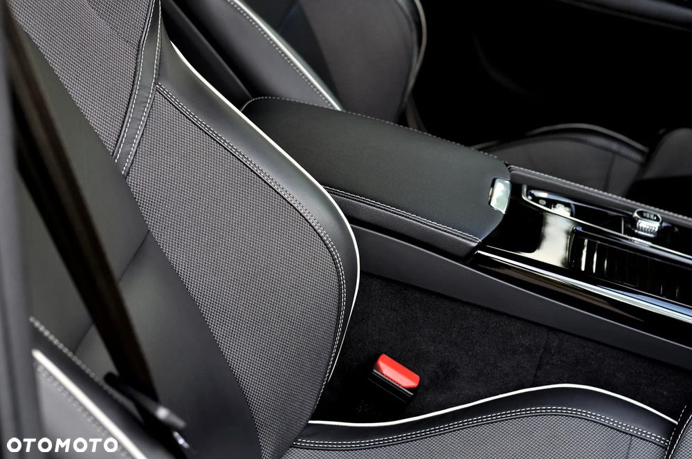 Volvo S60 T8 Recharge AWD Geartronic RDesign - 18