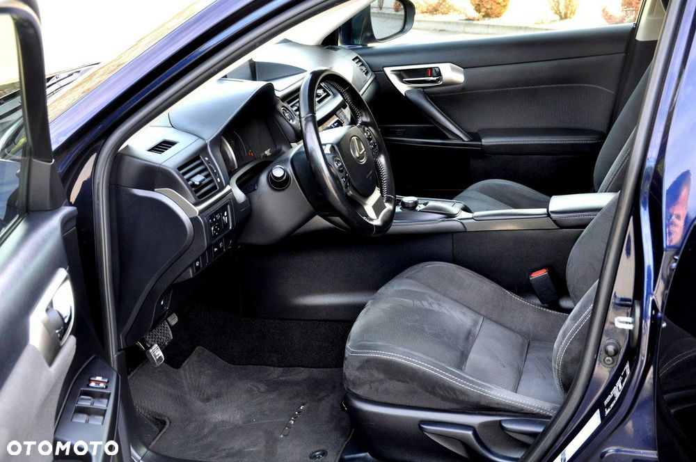 Lexus CT 200h Elegance EU6 - 27