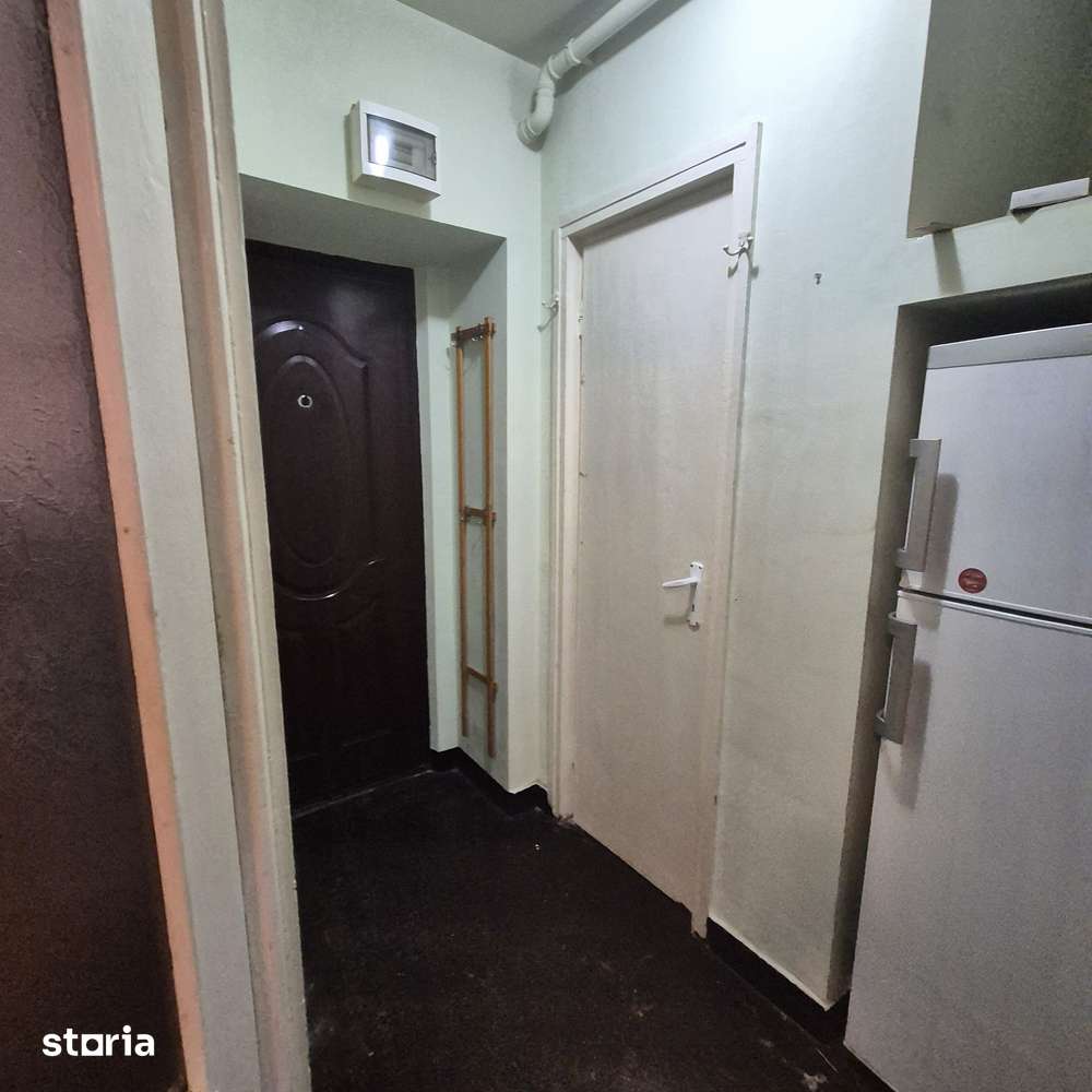 Calea Griviței – lângă Metrou Basarab- bloc reabilitat — fotografia 3
