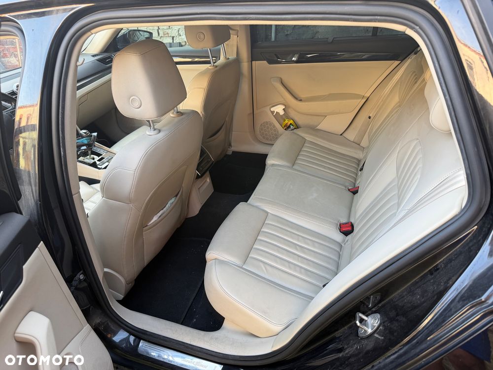 Skoda Superb 2.0 TDI 4x4 L&K DSG - 4