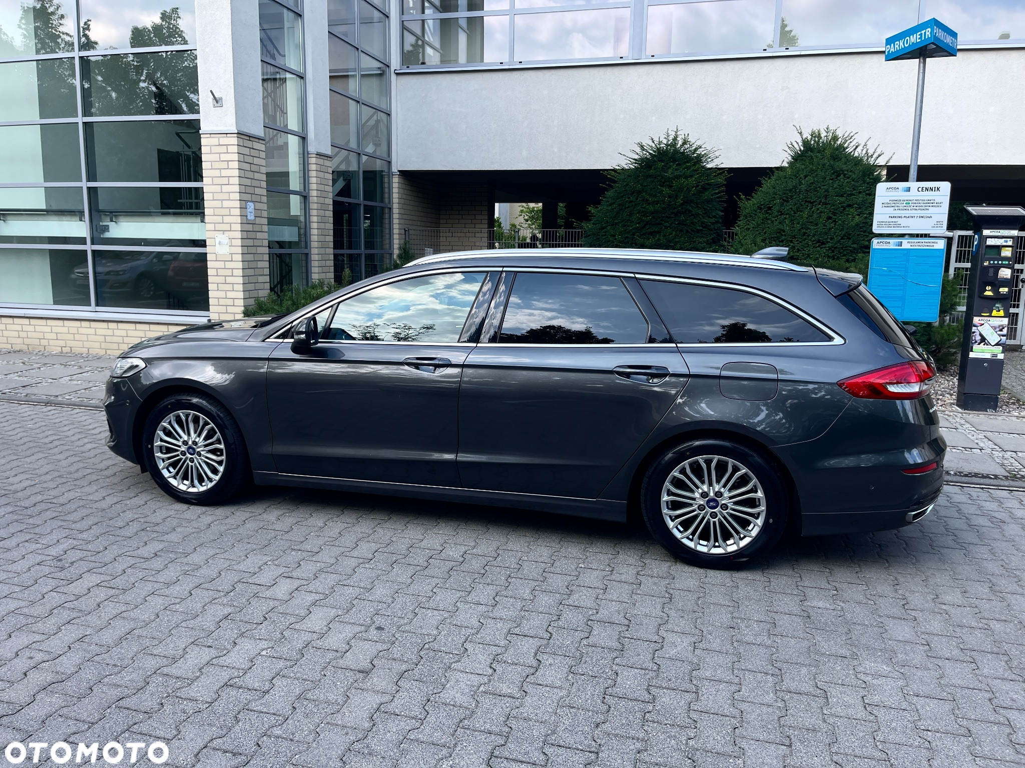 Ford Mondeo - 10