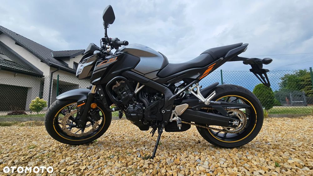 Honda CB - 10