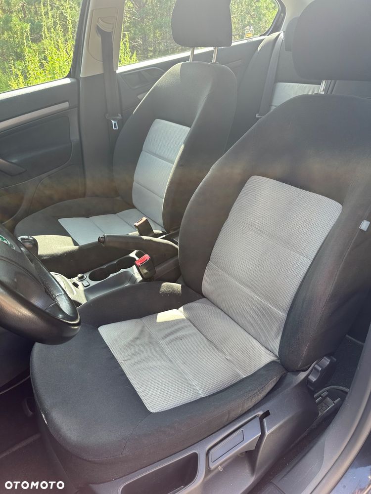 Skoda Octavia 1.6 Elegance - 10