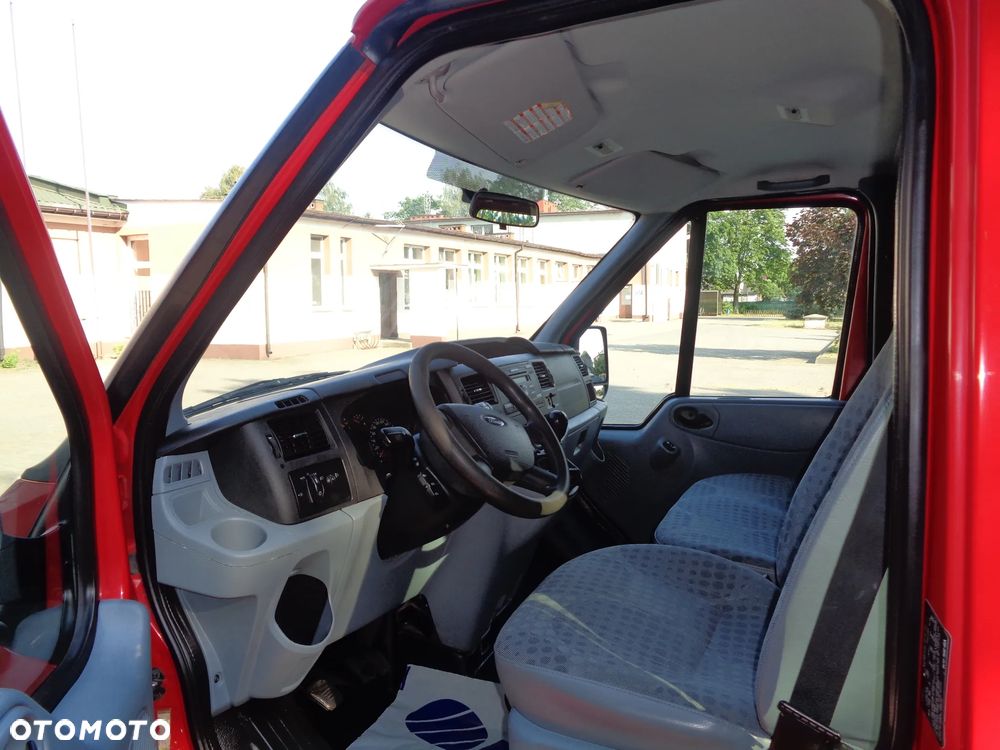 Ford Transit - 9