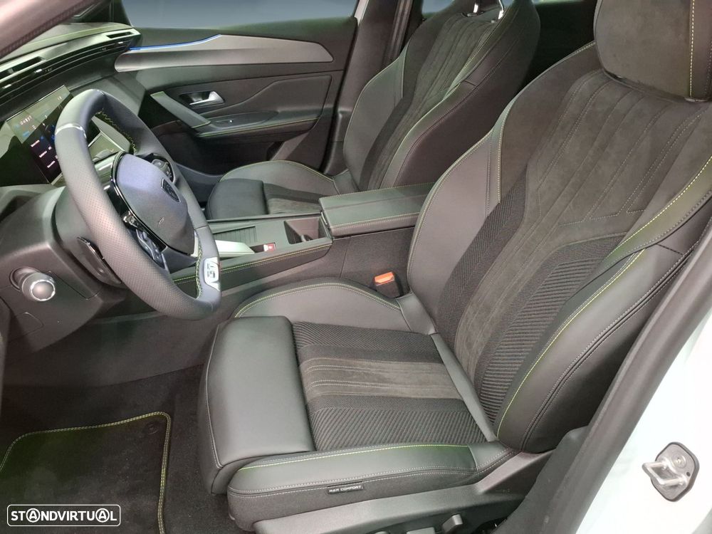 Peugeot E-408 58 kWh GT - 11