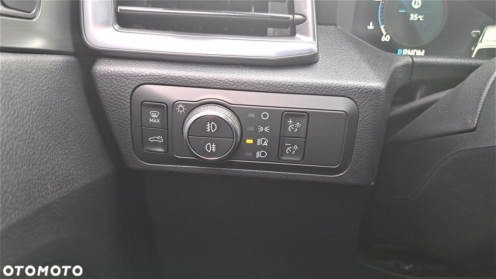 Volkswagen Amarok - 13
