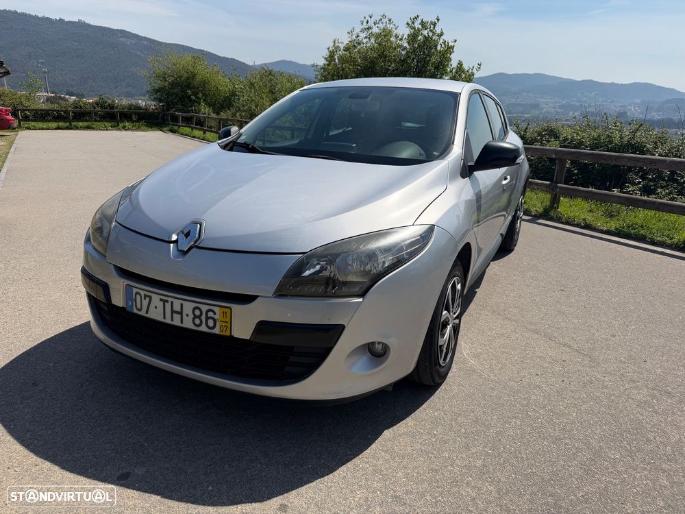 Renault Mégane 1.5 dCi Dynamique - 1