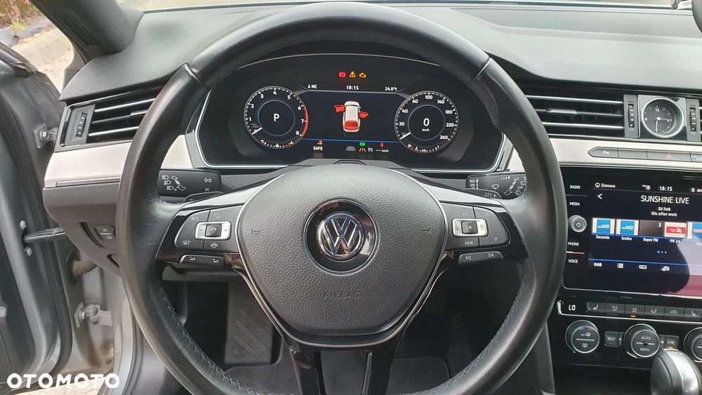 Volkswagen Passat - 10