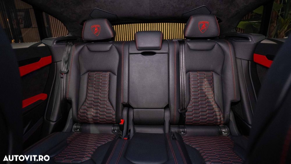 Lamborghini URUS - 21