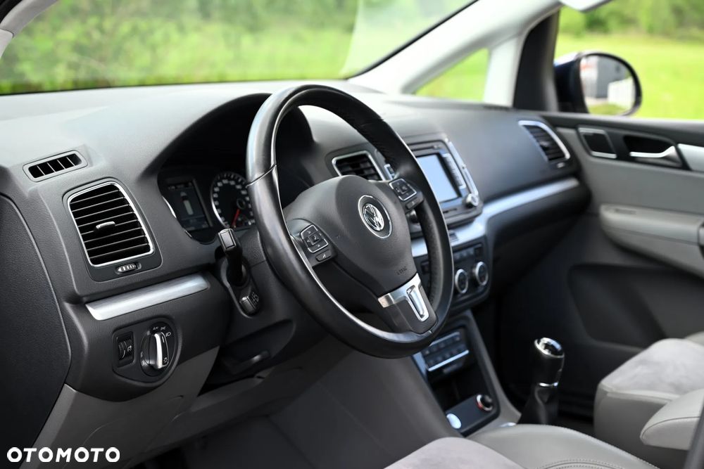 Volkswagen Sharan - 25
