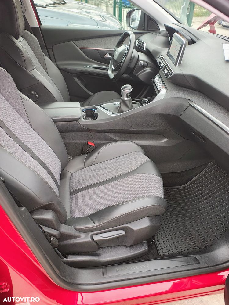 Peugeot 3008 PureTech 130 Stop & Start Allure - 29