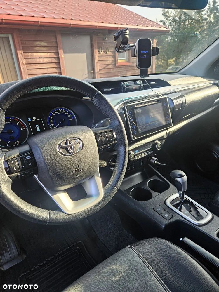 Toyota Hilux 2.4 D-4D Double Cab SR5 4x4 - 18