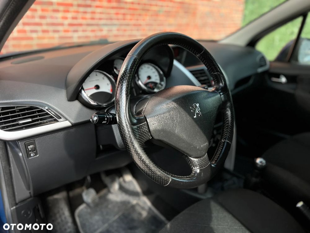 Peugeot 207 - 7