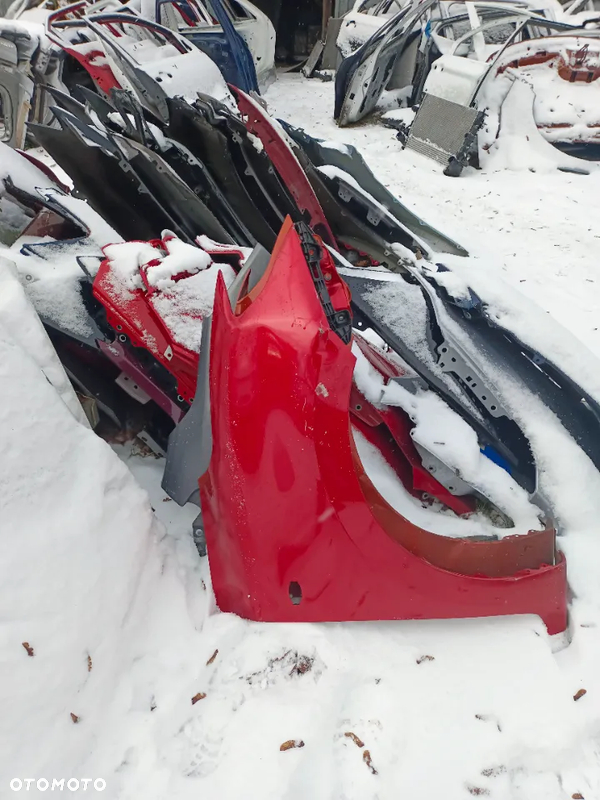SUZUKI SWIFT MK8 błotnik przedni prawy