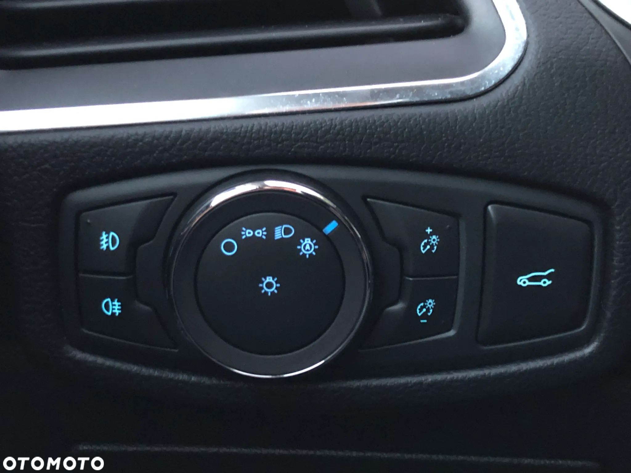 Ford S-Max - 34