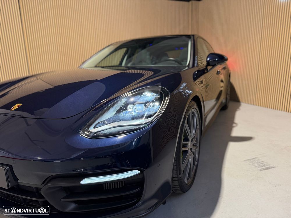 Porsche Panamera 4 E-Hybrid Platinum Edition com PDLS - 49