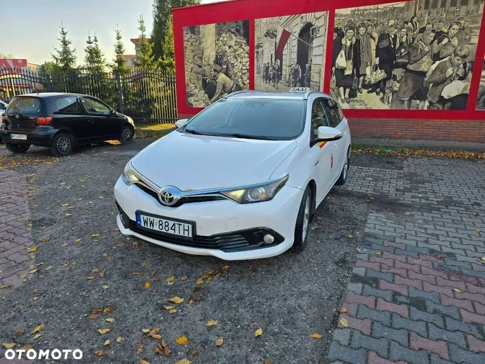 Toyota Auris Hybrid 135 Premium