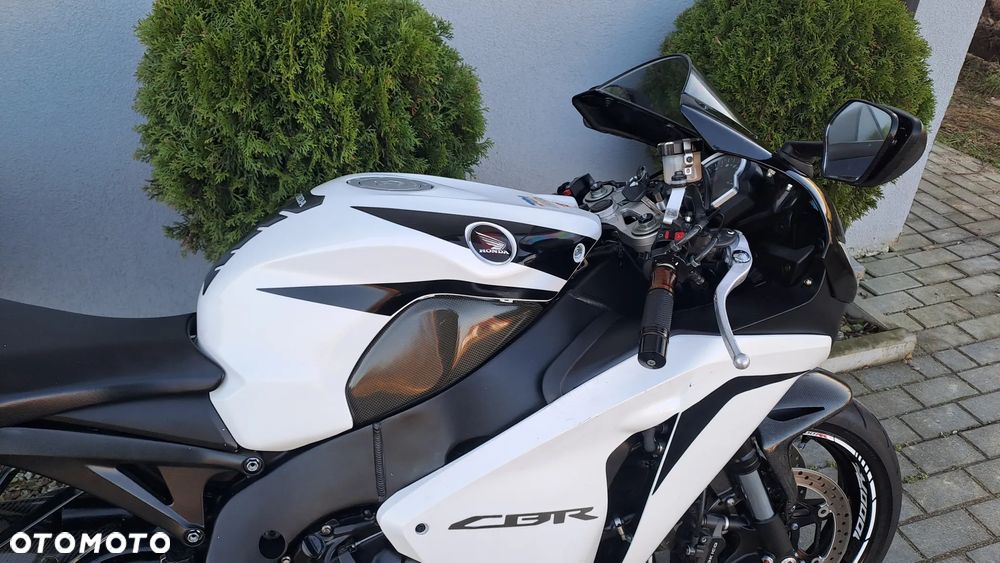 Honda CBR - 17