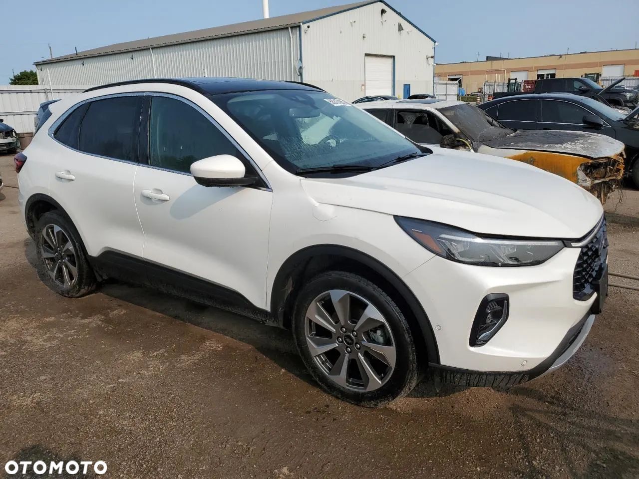 Ford Kuga - 1