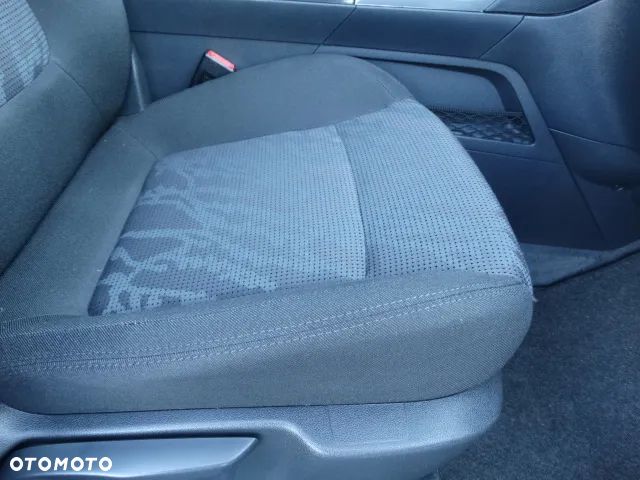 Peugeot 3008 1.6 HDi Premium - 28