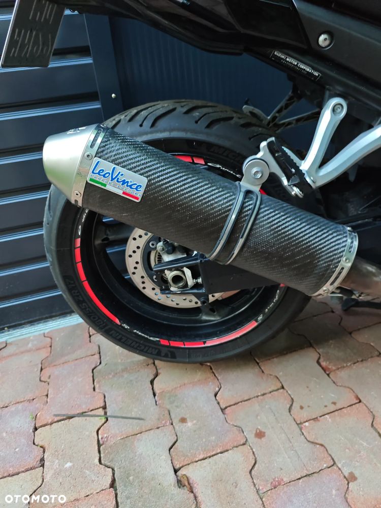 Suzuki Bandit - 10