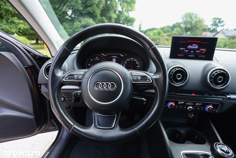 Audi A3 Sportback 2.0 TDI Ambition - 29