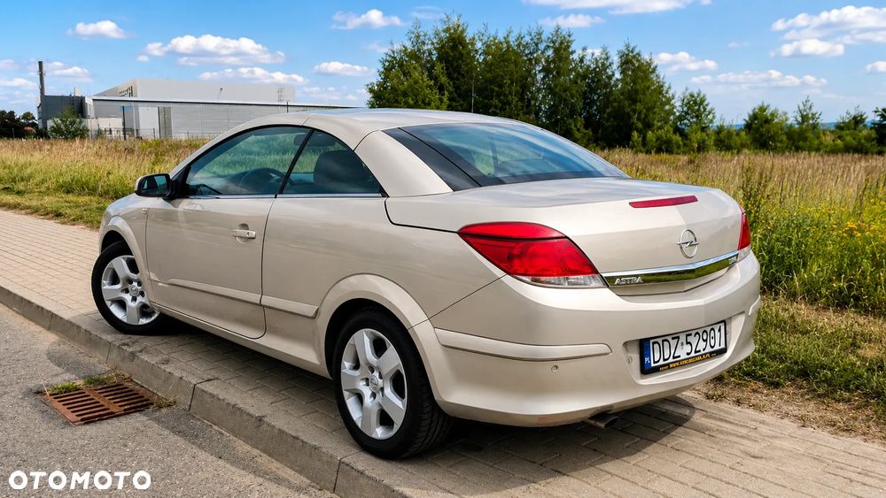 Opel Astra - 4