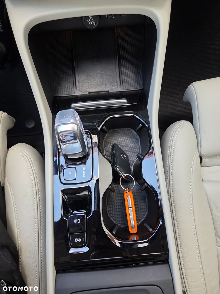 Volvo XC 40 B5 AWD Ultimate Dark - 35