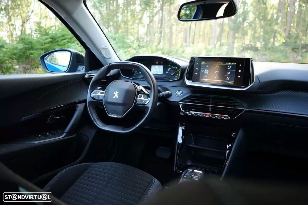 Peugeot e-2008 Style - 24