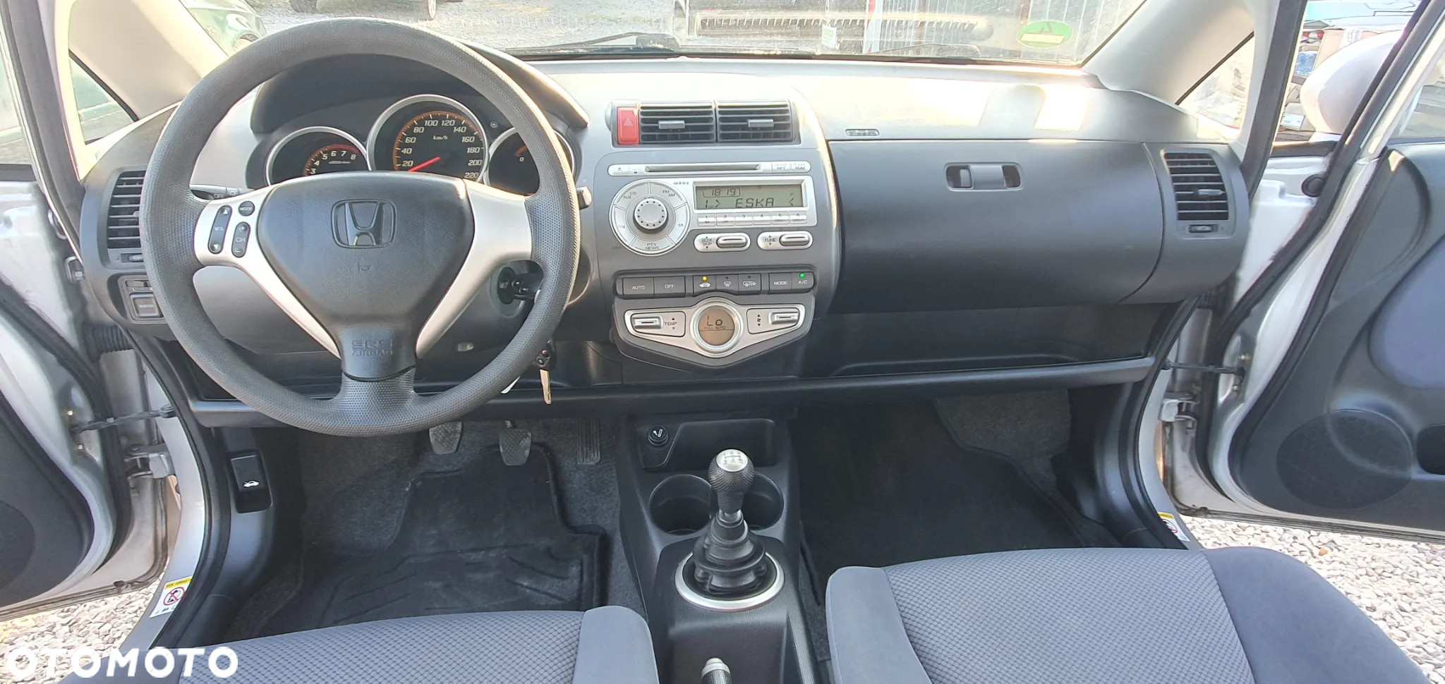 Honda Jazz 1.4 LS - 24