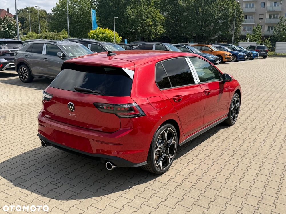 Volkswagen Golf - 3