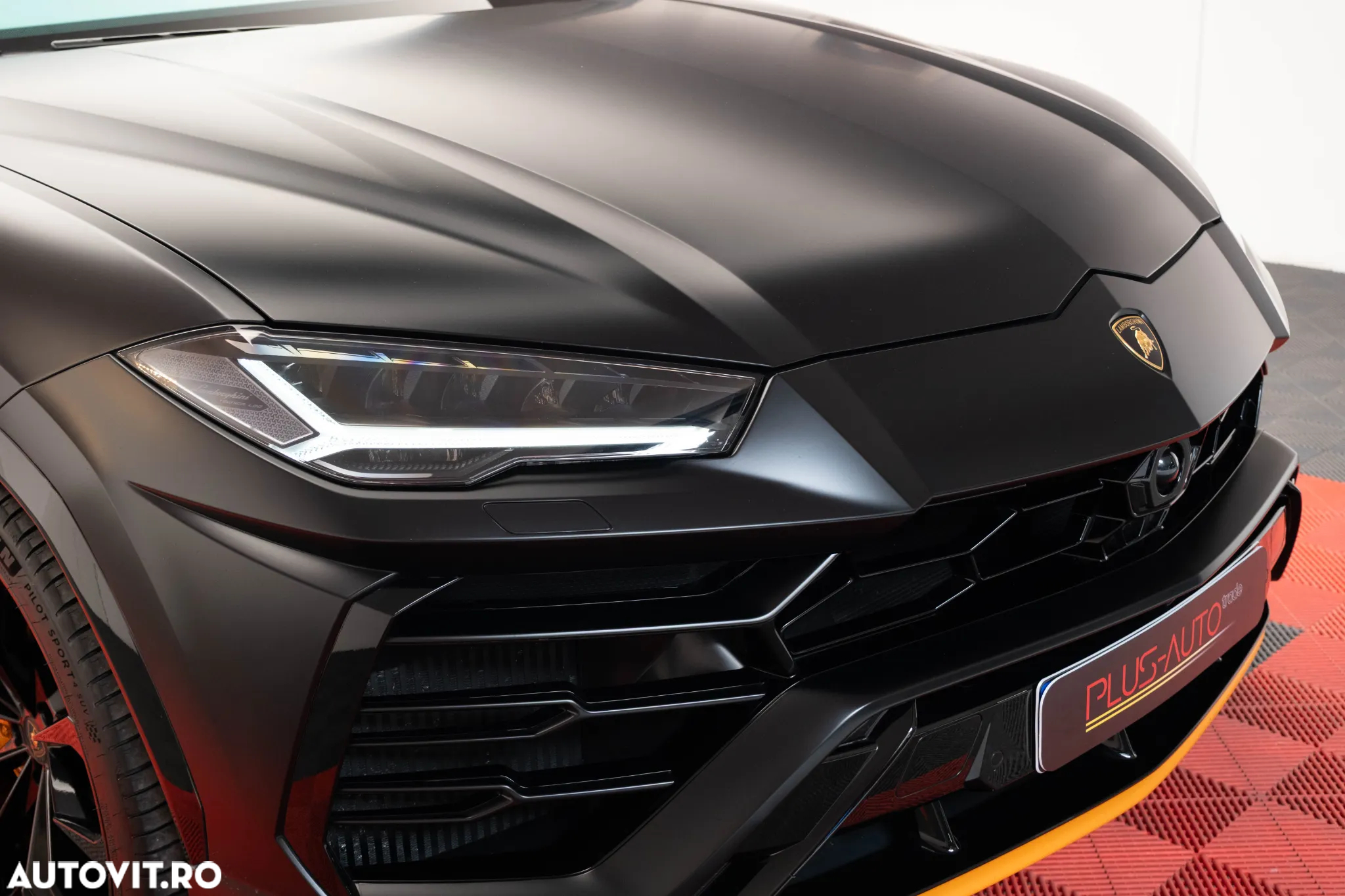 Lamborghini URUS - 8
