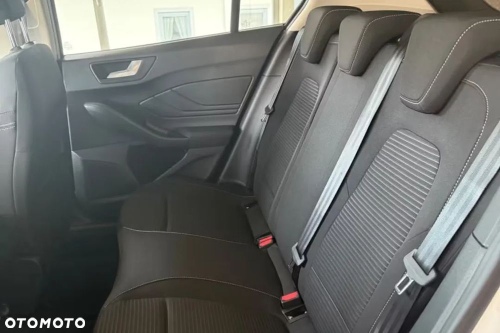 Ford Focus 1.0 EcoBoost mHEV Titanium X - 12