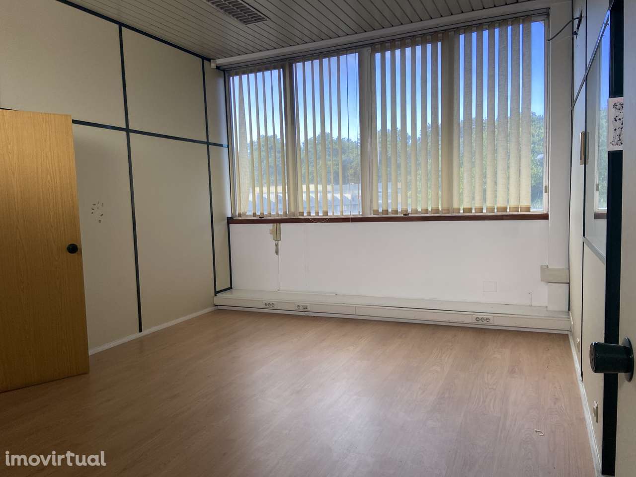 Escritório em Ramalde 250 m2 Porto - Grande imagem: 2/7