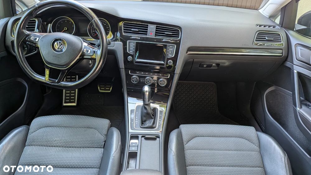 Volkswagen Golf 1.4 TSI BMT Highline DSG - 21