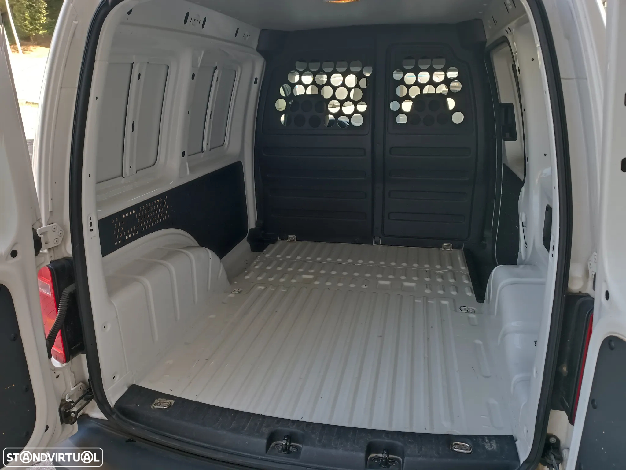VW CADDY 2.0 TDI apenas 180 mil , nova - 10