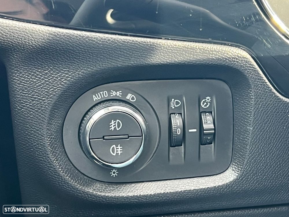 Opel Corsa 1.2 T Edition - 19