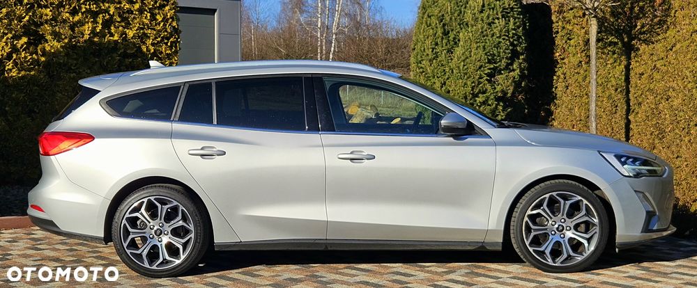Ford Focus 2.0 EcoBlue Start-Stopp-System TITANIUM - 16