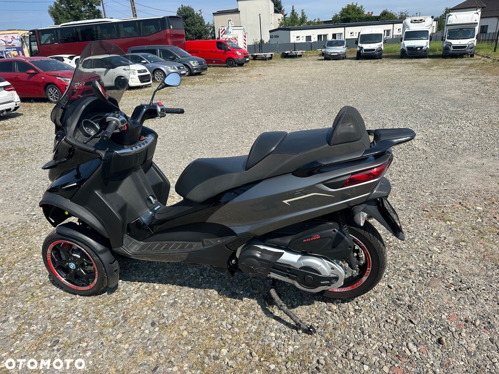Piaggio MP-3 - 4
