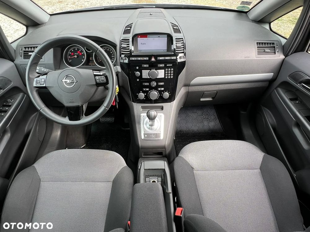Opel Zafira 1.8 Easytronic Family Plus - 19