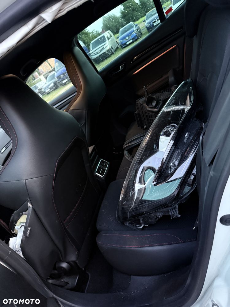 Renault Megane 1.8 TCe FAP R.S EDC - 20