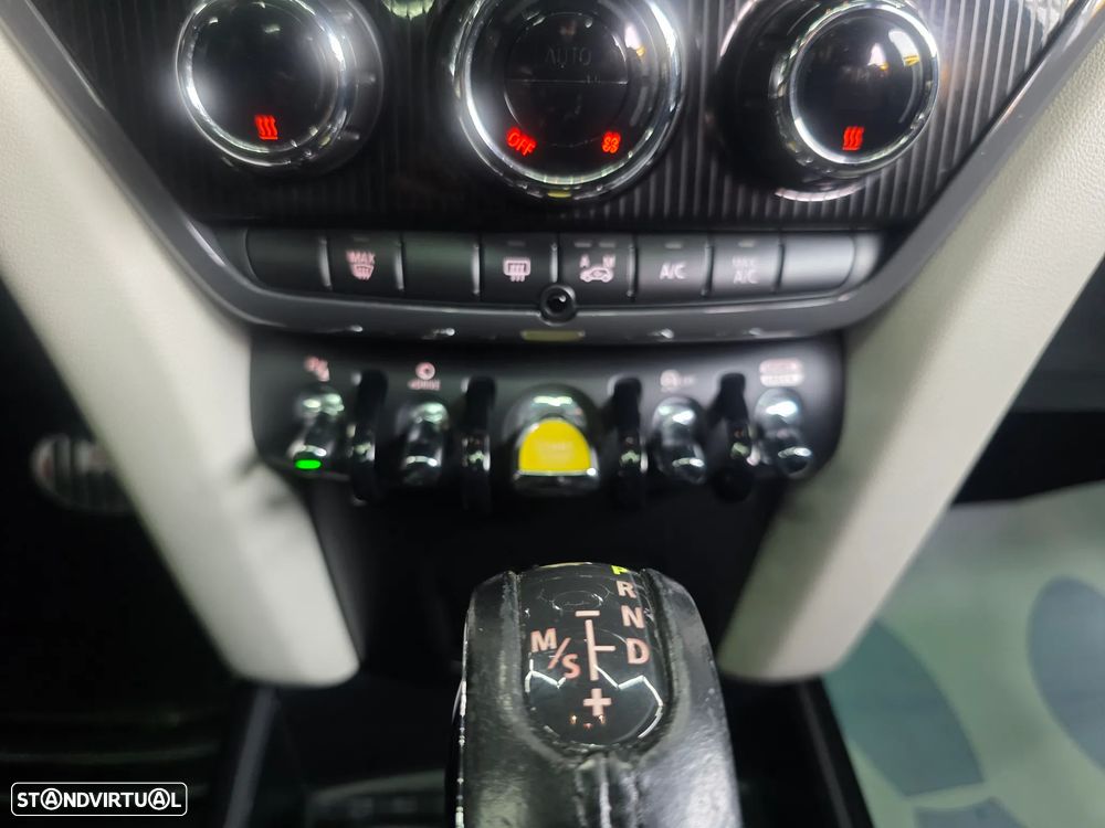 MINI Countryman Cooper SE ALL4 Auto - 31