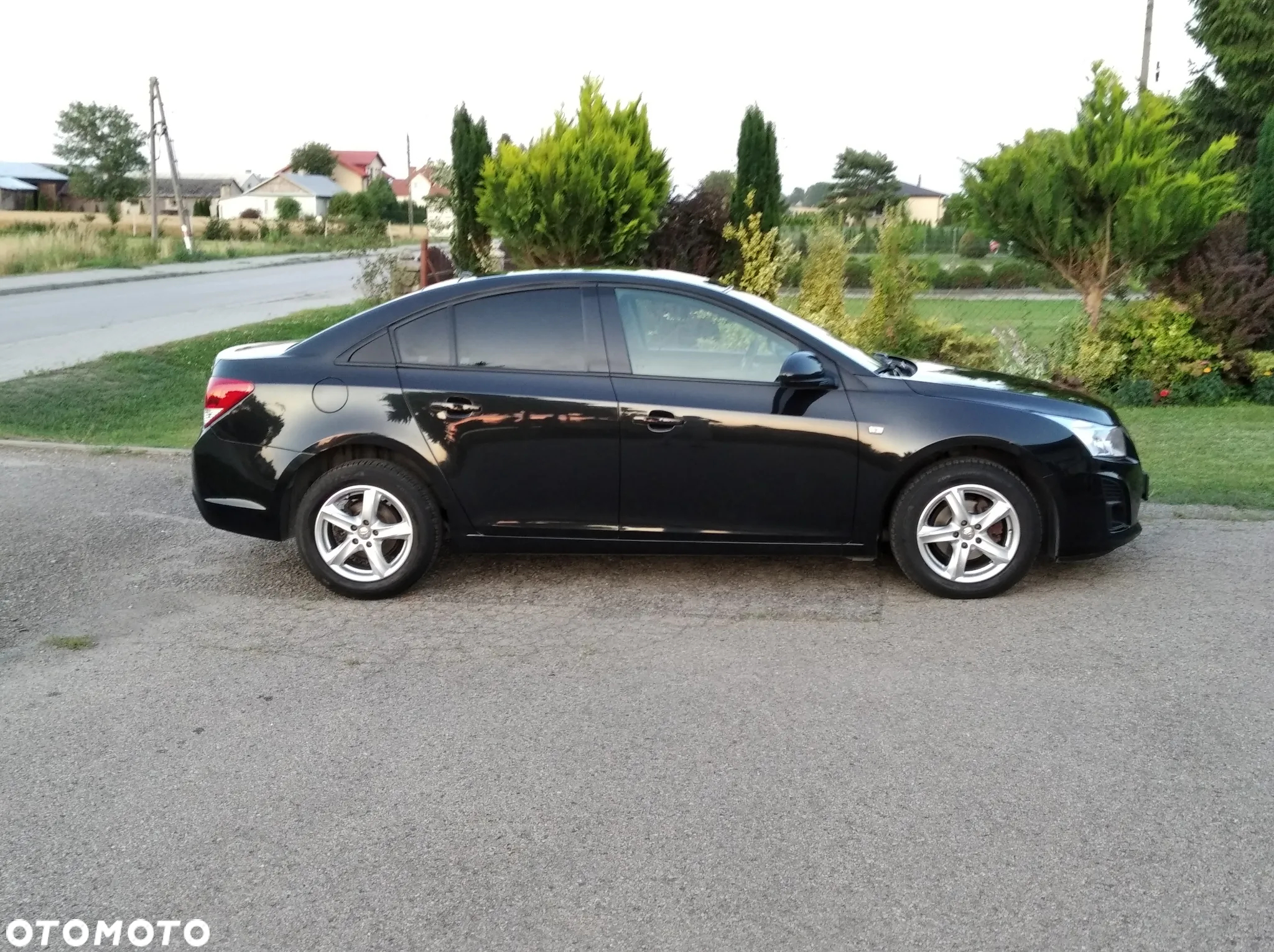 Chevrolet Cruze 1.6 LS+ - 29