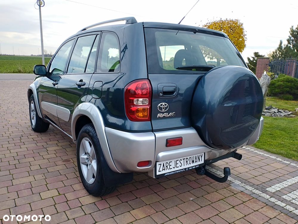 Toyota RAV4 2.0 VVT-i 4x4 - 4