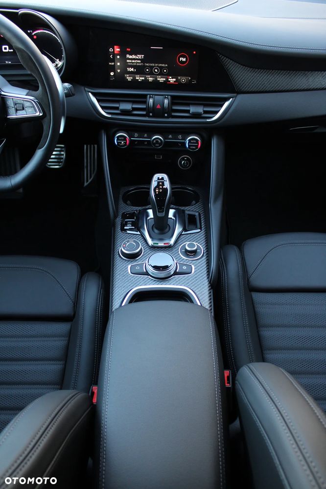 Alfa Romeo Giulia 2.9 Bi Turbo V6 Quadrifoglio - 15